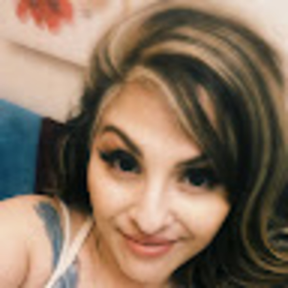 Meet your Posher, Alejandra